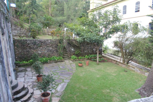 Garden below Casa dos Contos