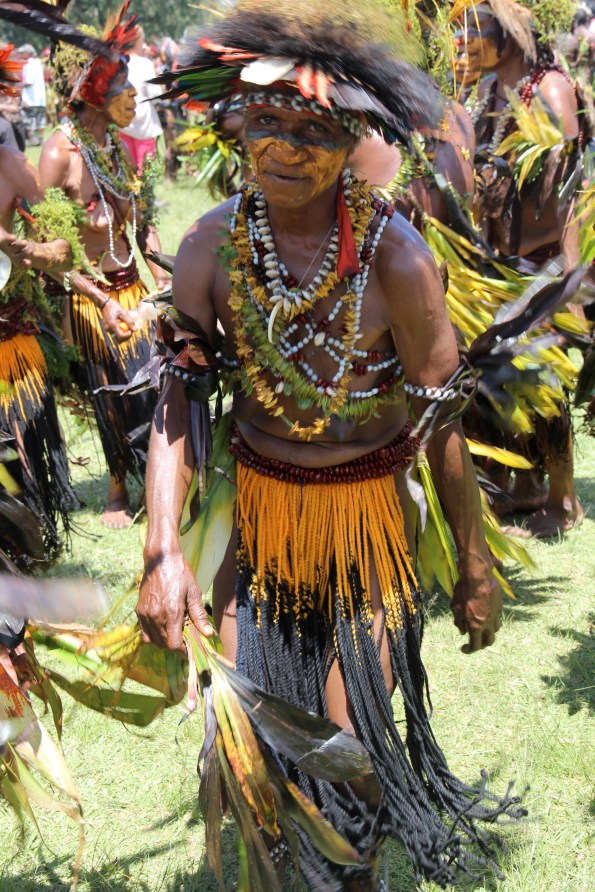Goroka Show, yellow skirt, 2014