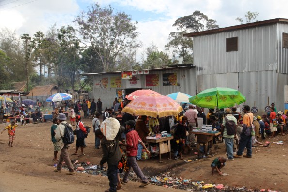Goroka supermarket 2
