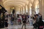 Louvre crowds