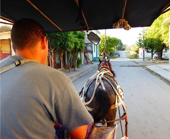 horse cart in Cuba