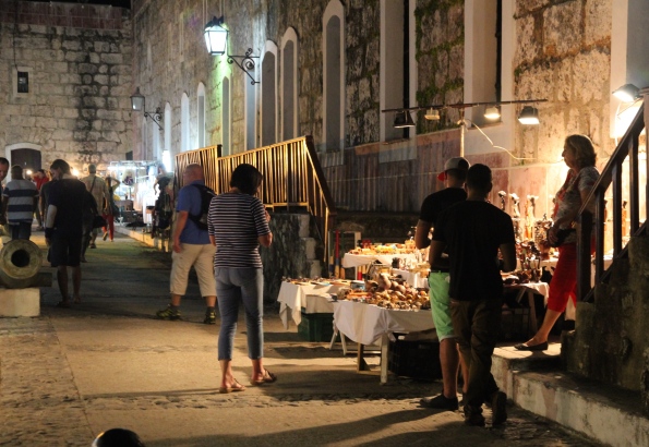 Havana fort, souvenirs