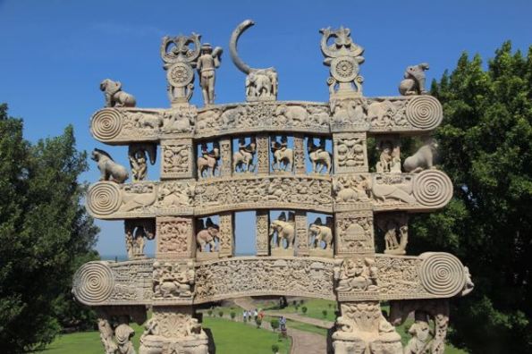 Main gate at Sanchi stupa 1