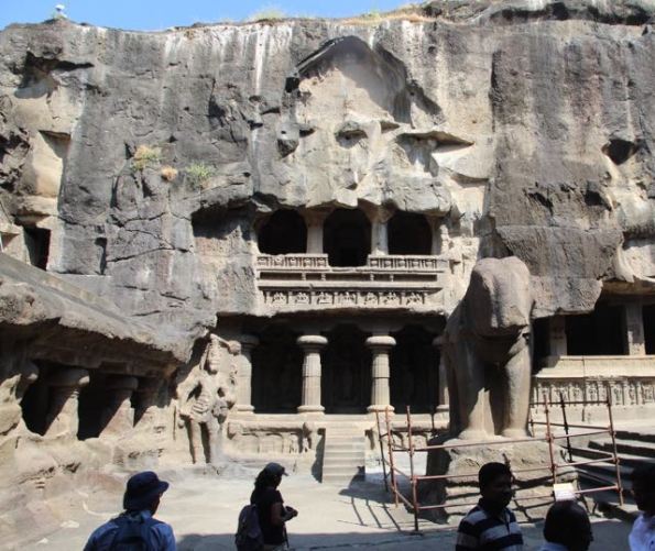 A gallery at Kailasha Temple