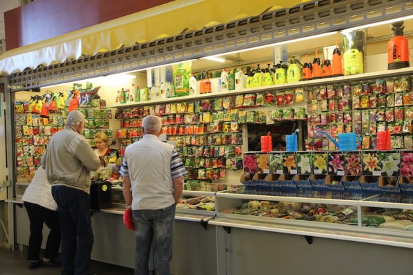 Riga market, seeds