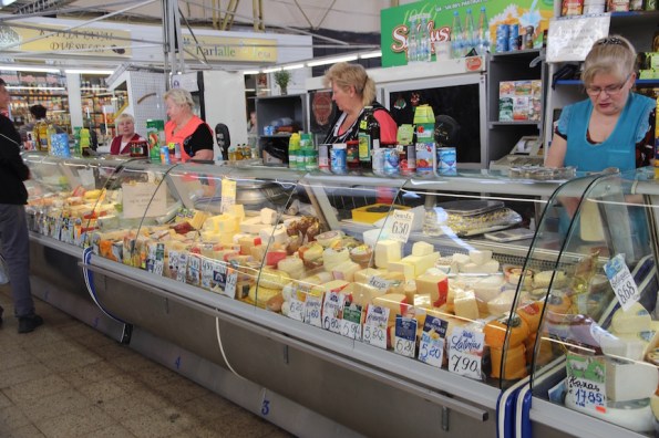 Riga market, cheese