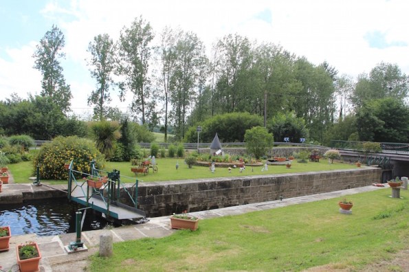 Lock-keeper's garden and lock
