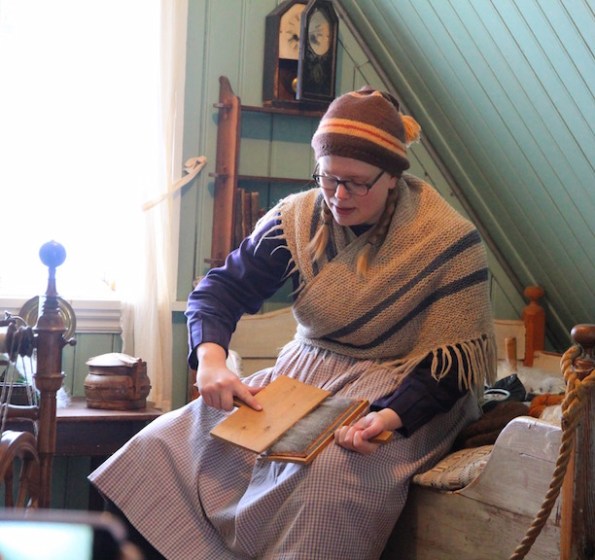 Carding wool, Árbær Open Air Museum