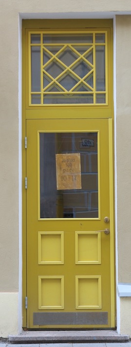 dodoor, Tallinn, Old Town, Estoniaor, Tallinn, Old Town, Estonia