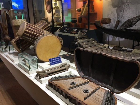 Musical instruments, Vietnam